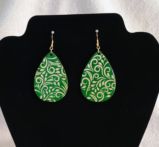 Teardrop Swirls - American Taina Crafts