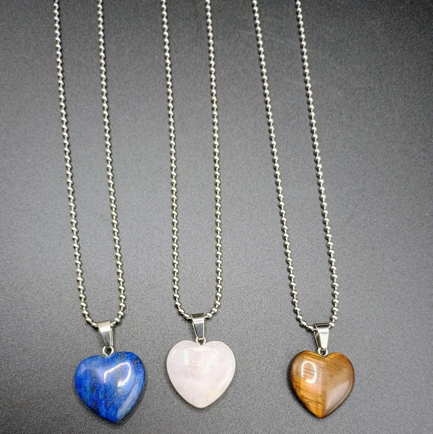 Heart shaped natural stones necklaces